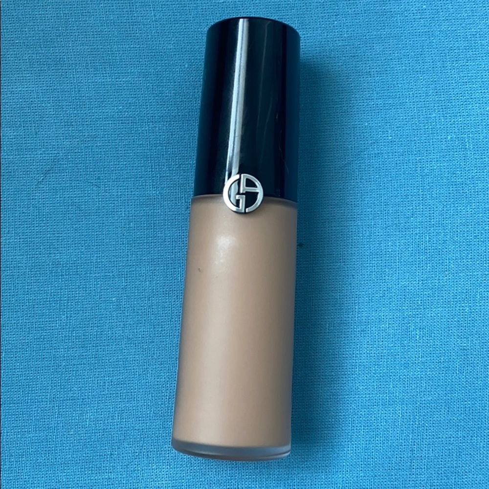 Armani Luminous Silk Concealer